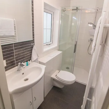 Holiday home 11 *