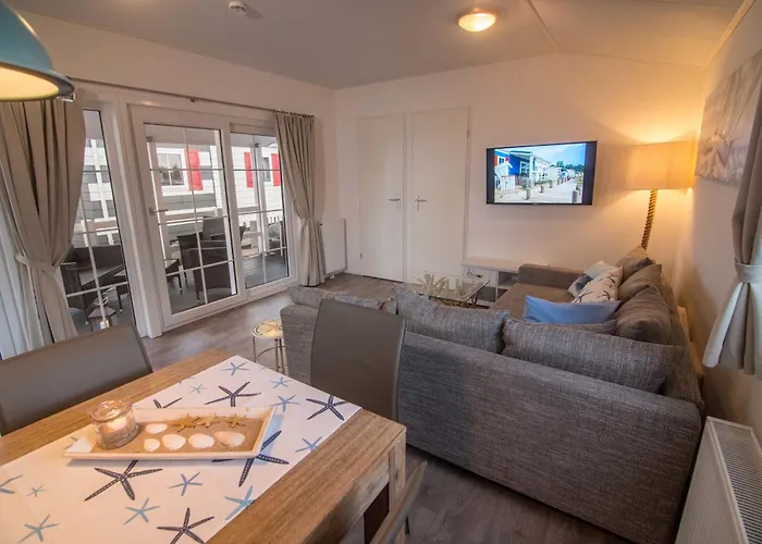 Casa de Férias 11 *